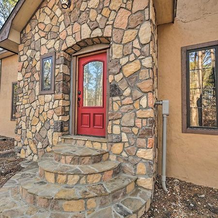 Tudor-Style Broken Bow Cottage With Hot Tub And Decks! Stephens Gap Eksteriør bilde
